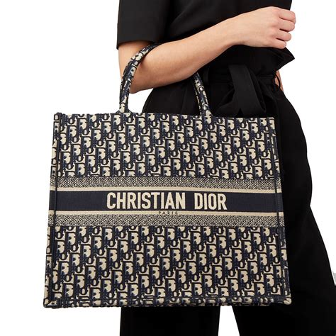 singapore dior website|christian Dior tote bag Singapore.